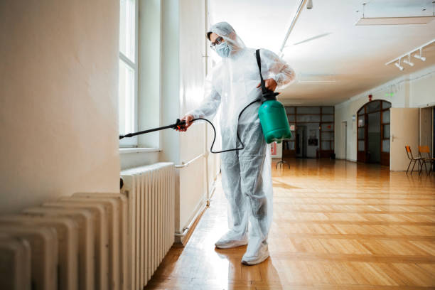 Best Mosquito Control Services  in Naples Manor, FL